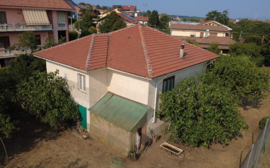 Druneto: casa indipendente con giardino di 900 mq