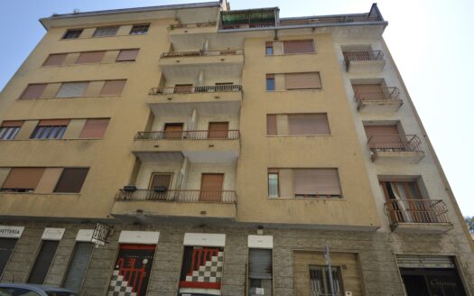 Via Sommariva: DUE POSTI LETTO IN CAMERA DOPPIA
